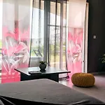 Anton Апартаменты *